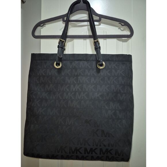 Michael Kors Black Leather Monogram Jet Set Grab Shoulder Tote Bag - Picture 10 of 10